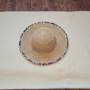 Vera Bradley straw gardening hat